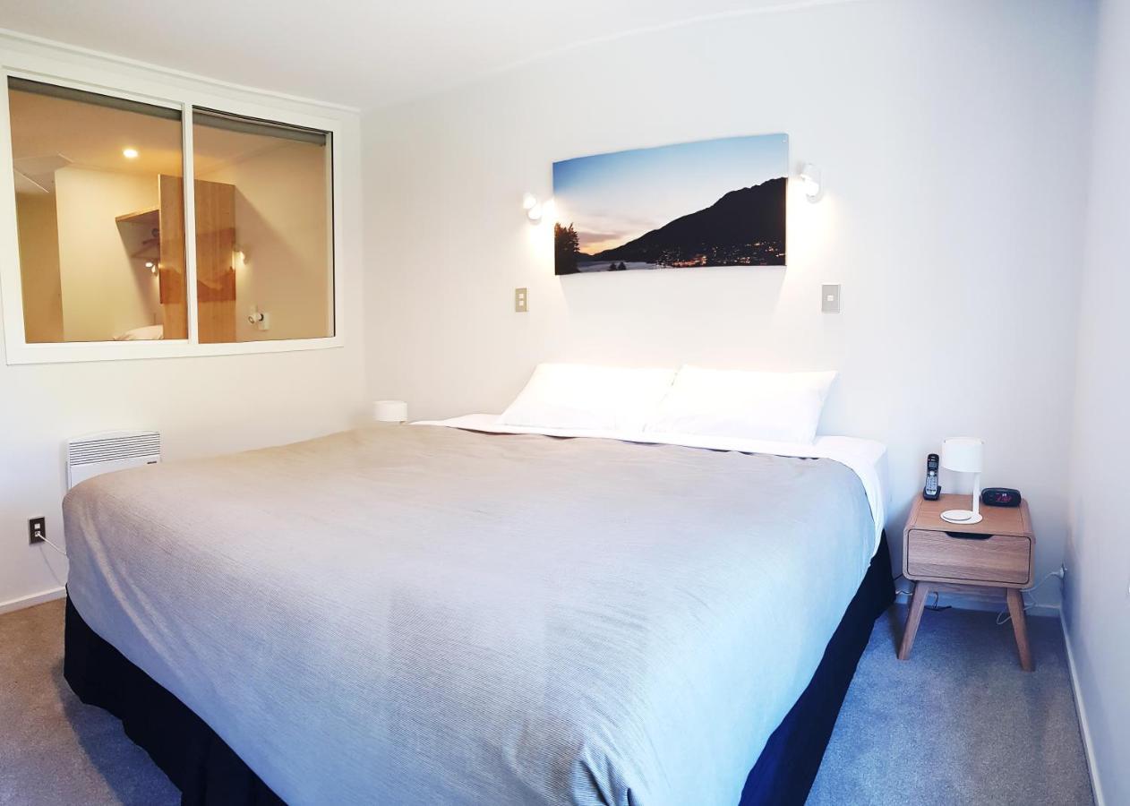 St James Apartments Queenstown Exterior photo
