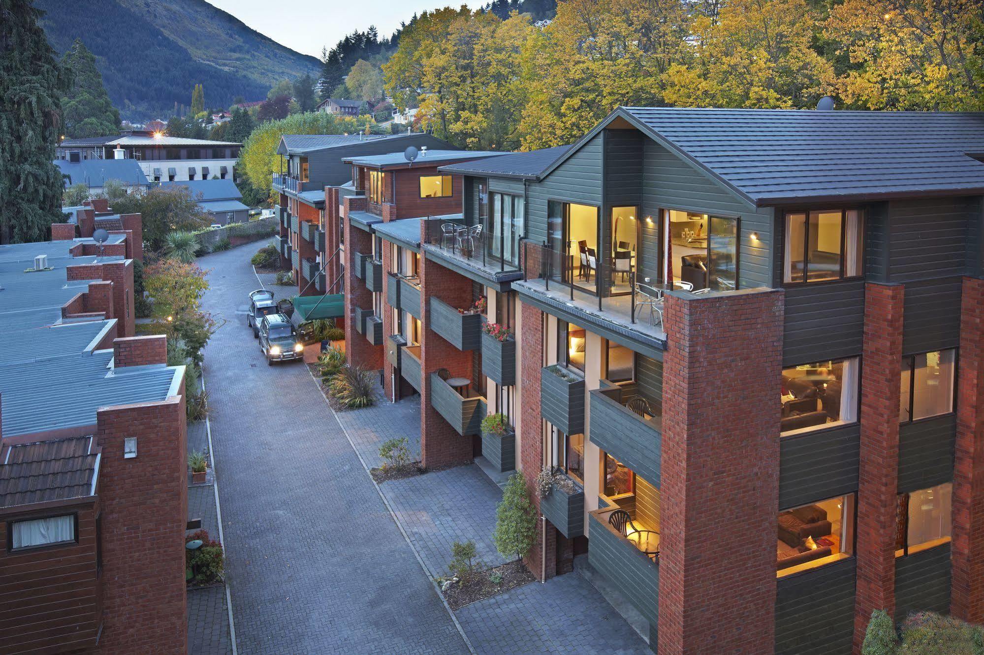 St James Apartments Queenstown Exterior photo